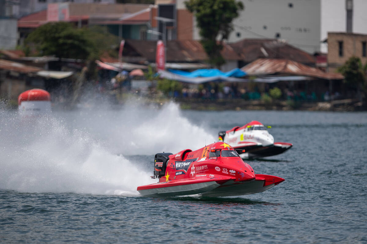 f1h2o_gp_indonesia_A77I8509 võidusõit eest